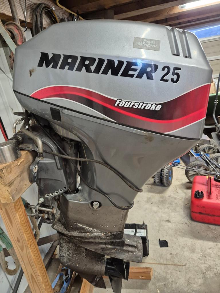 Buitenboordmotor  Mariner 25 Fourstroke, Watersport en Boten, Ophalen, Gebruikt, Benzine