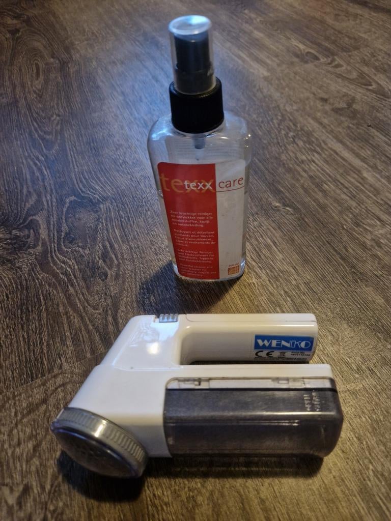 Wenko pluizenverwijderaar en Texx Care textielspray, Ophalen of Verzenden, Gebruikt, Overige typen