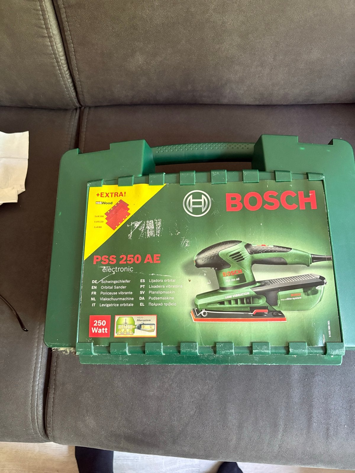 Bosch PSS 250 AE Vlakschuurmachine met koffer, Ophalen of Verzenden, Gebruikt, Minder dan 600 watt, Vlakschuurmachine