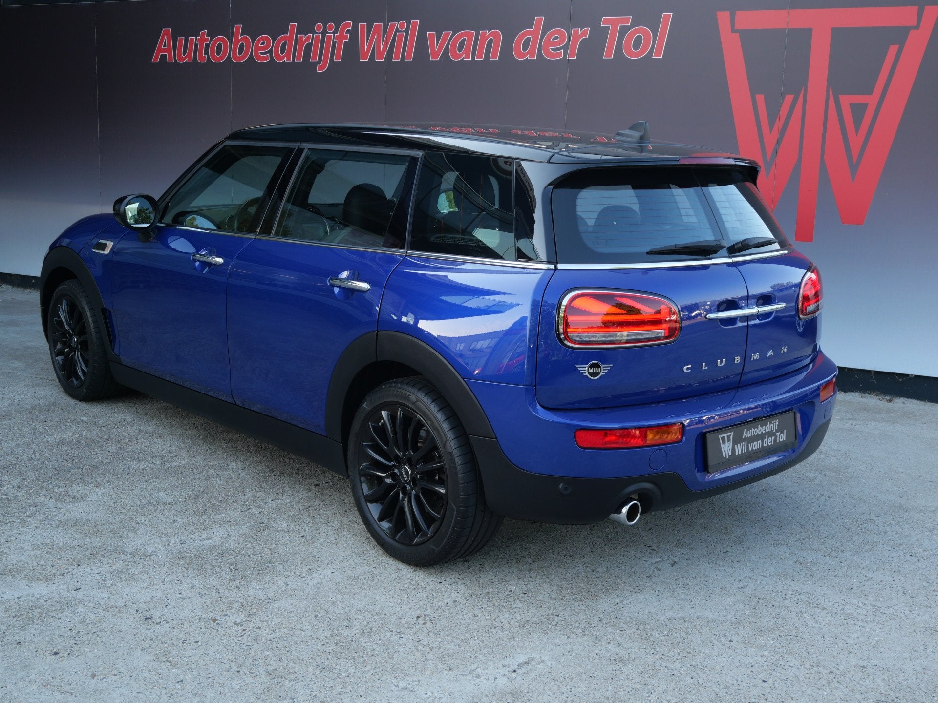 MINI Clubman 1.5 COOPER CHILI | CARPLAY | LED | UNION JACK |, Voorwielaandrijving, Dealer onderhouden, Gebruikt, Blauw