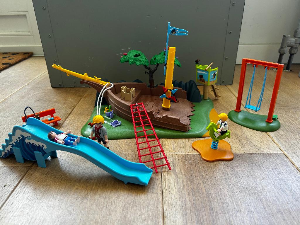 Playmobil City Life speeltuin 70741, Ophalen, Zo goed als nieuw