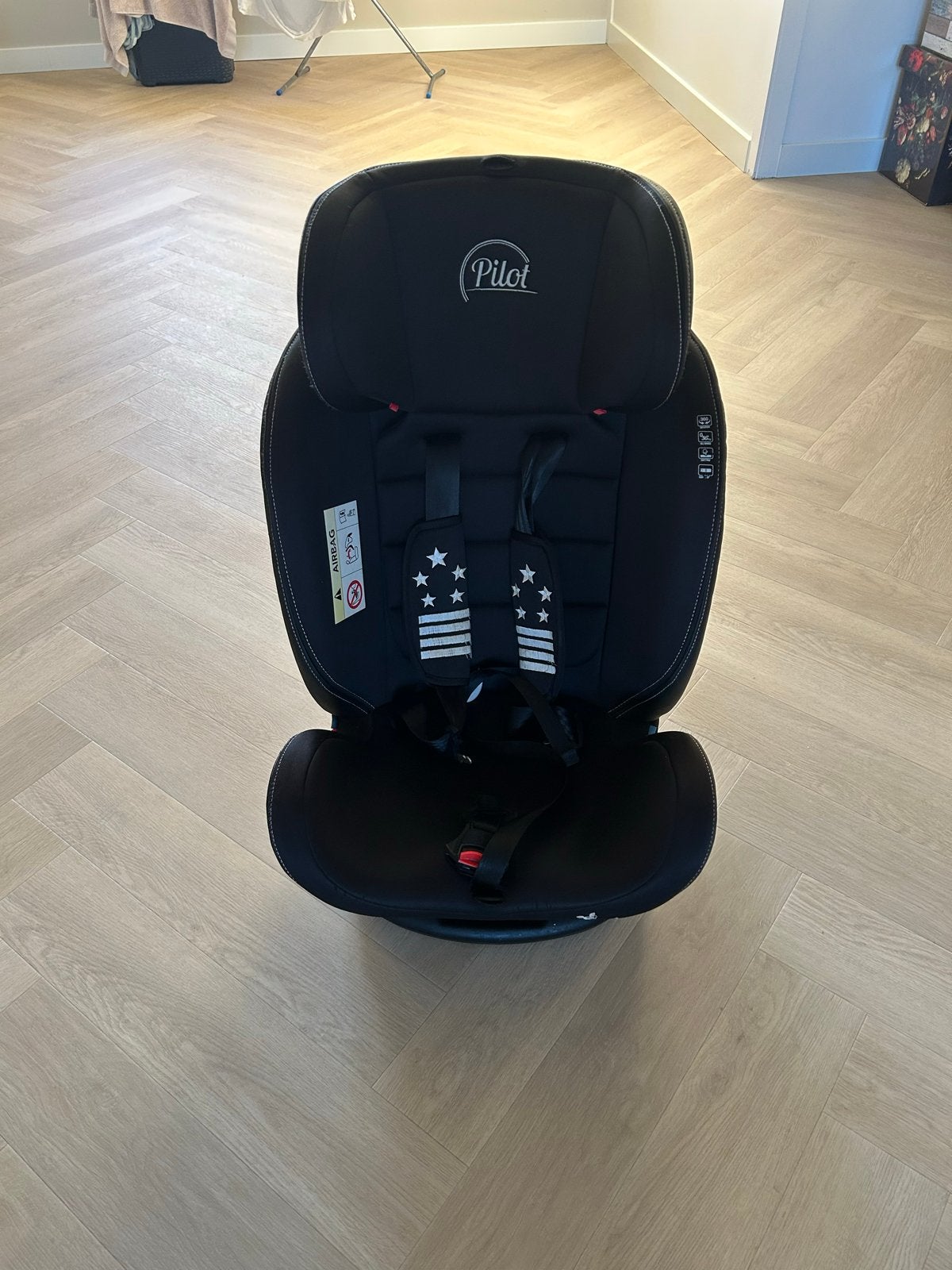 Pilot autostoel 9-36 kg - Zwart met Isofix, Overige merken, 9 t/m 36 kg, Gebruikt, Autogordel