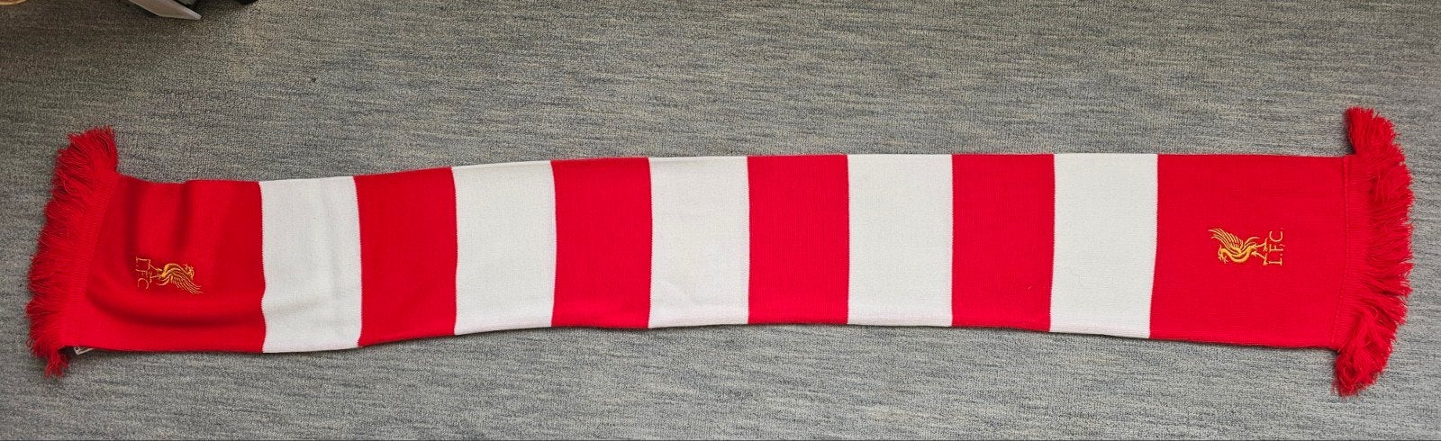 Liverpool FC sjaal rood/wit gestreept, Maat 38/40 (M), Liverpool FC, Ophalen of Verzenden, Sjaal