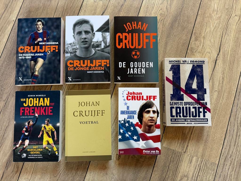 Johan Cruijff Boeken Collectie - Biografieën en Voetbal, Ophalen of Verzenden, Zo goed als nieuw, Balsport