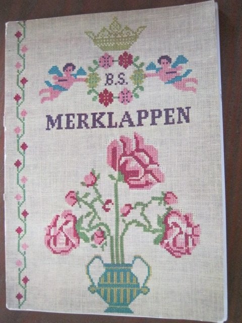 Borduurboek Merklappen zie foto`s  nr 7160, Verzenden, Zo goed als nieuw, Handborduren, Patroon