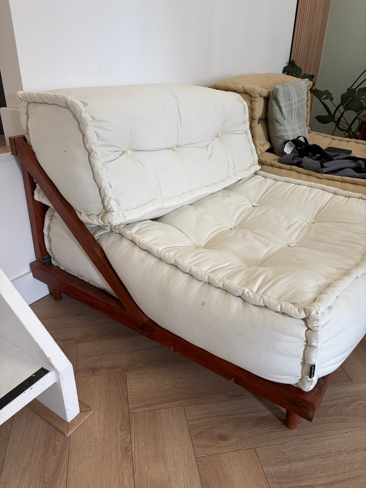 Sklum Low Floor Cozy Kussenstoel - Gebruikt, Ophalen, Gebruikt, Wit, Eén