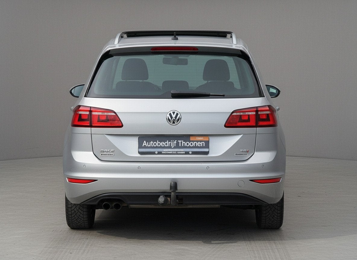 Volkswagen Golf Sportsvan 1.4 TSI Highline | Trekhaak | ACC, Dealer onderhouden, Gebruikt, Euro 6, 4 cilinders