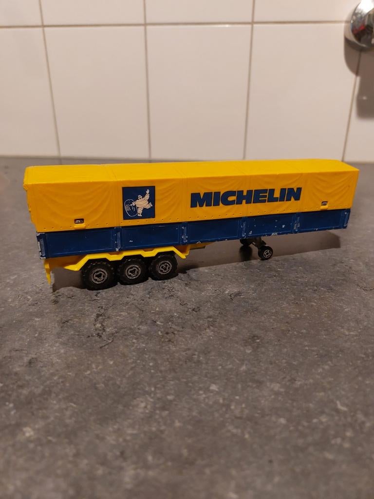 Michelin vrachtwagen trailer miniatuur, Ophalen of Verzenden, Gebruikt, Overige typen