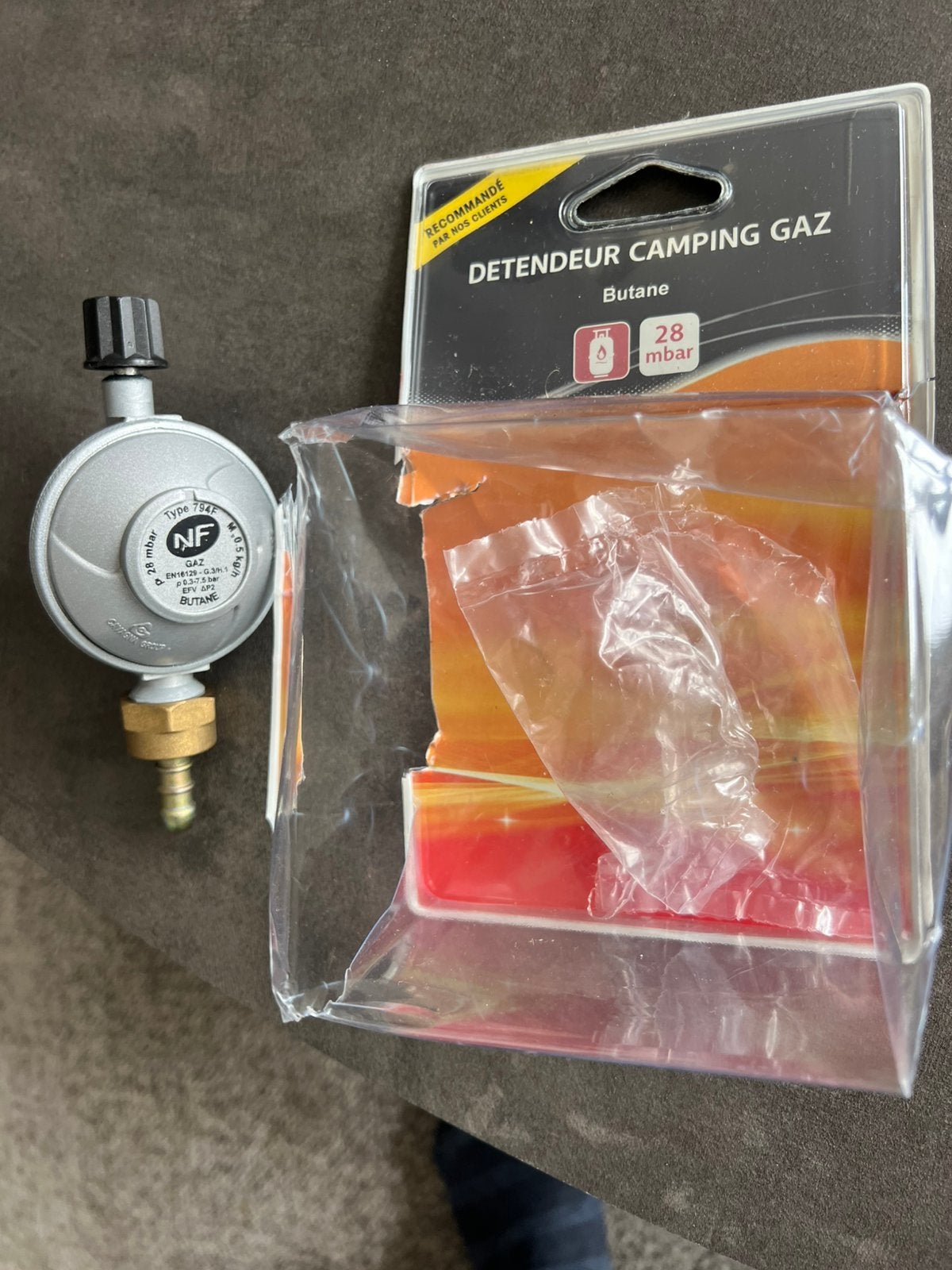 Nieuwe Camping gaz drukregelaar, Caravans en Kamperen, Ophalen of Verzenden, Nieuw
