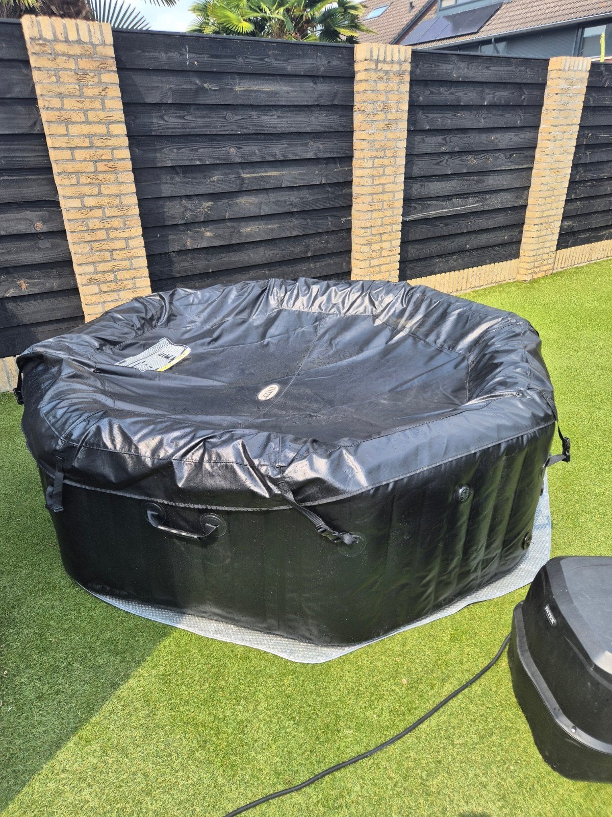 Intex PureSpa Opblaasbare Jacuzzi met Afdekzeil, Ophalen, Zo goed als nieuw, Filter, Opblaasbaar