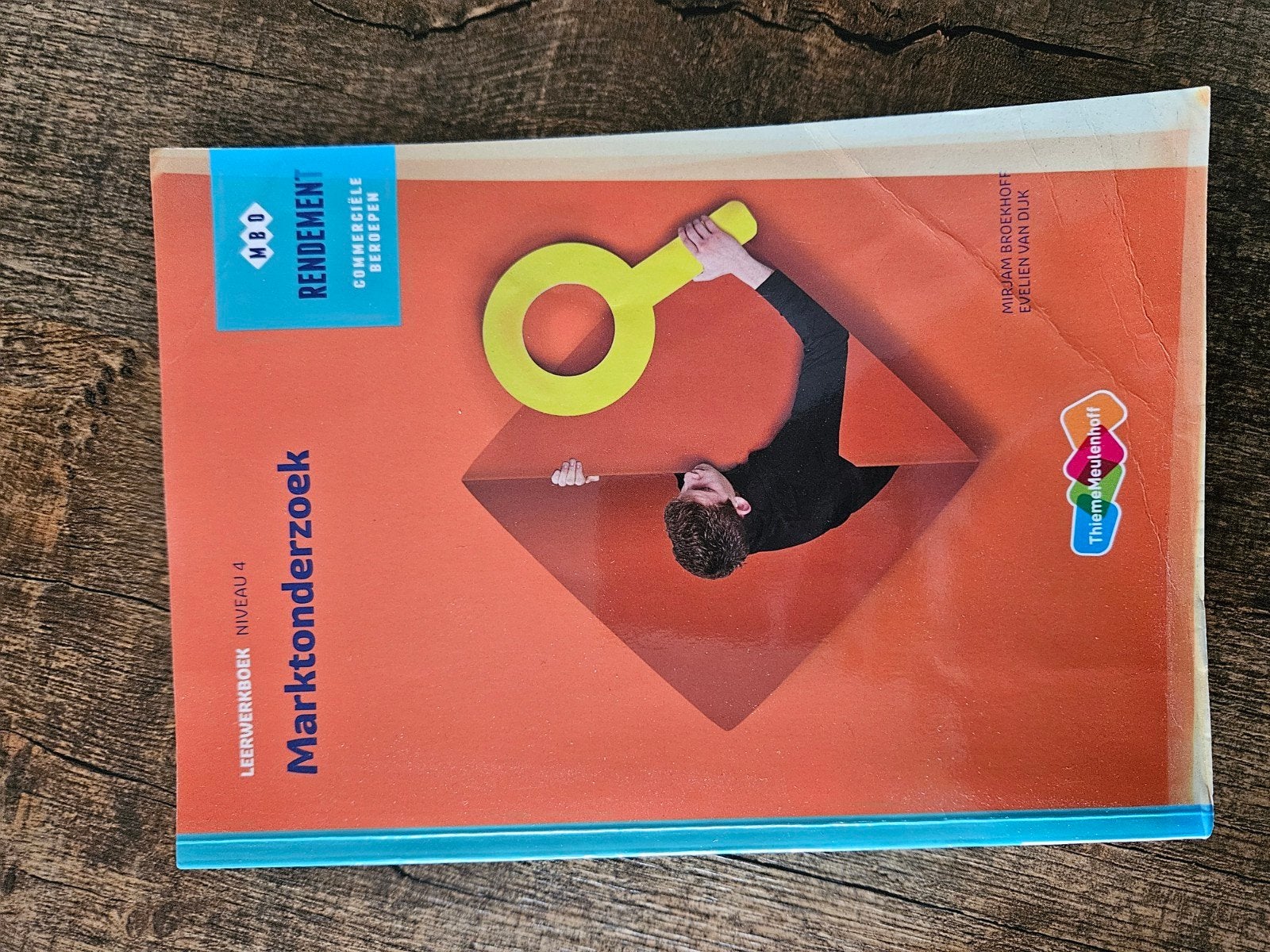 Evelien van Dijk - Leerwerkboek, Ophalen of Verzenden, Zo goed als nieuw, Evelien van Dijk; Mirjam Broekhoff, Nederlands