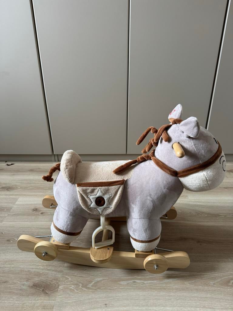 Hobbelezel met geluid en wielen - Zo goed als nieuw!, Kinderen en Baby's, Ophalen, Zo goed als nieuw