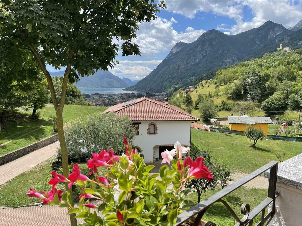 Porlezza, genieten aan prachtig Luganomeer. Chalet met airco, Zwembad, Aan meer of rivier, Recreatiepark