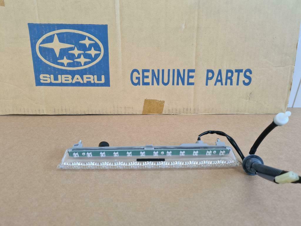 subaru legacy (outback) BP5 3e remlicht nieuw oem 84701AG002, Ophalen of Verzenden, Nieuw, Subaru