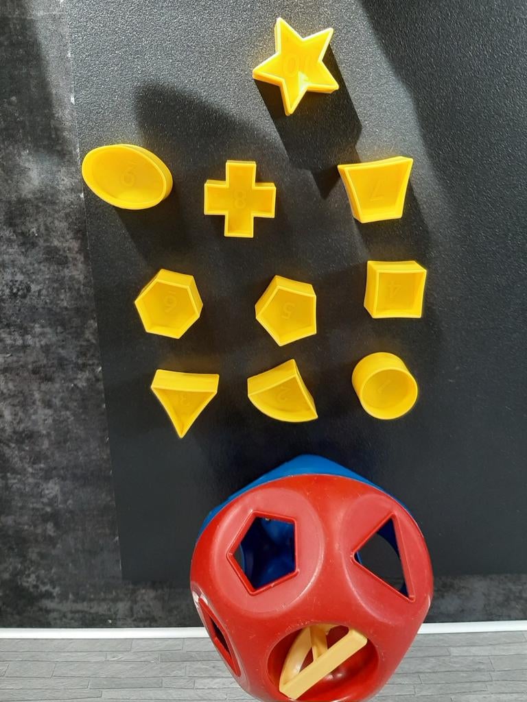 Tupperware tuppertoys rolobol vormenbol vintage leerzaam, Ophalen of Verzenden, Overige typen