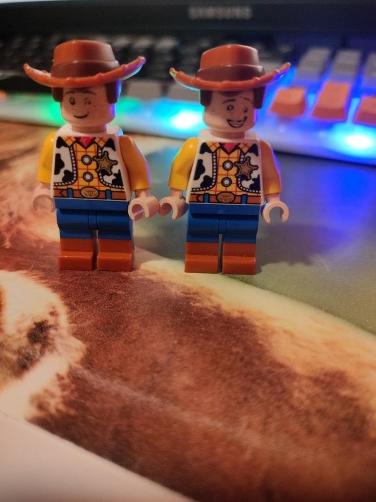 Woody Toy Story Lego Poppetjes, Ophalen of Verzenden, Zo goed als nieuw, Losse stenen, Lego