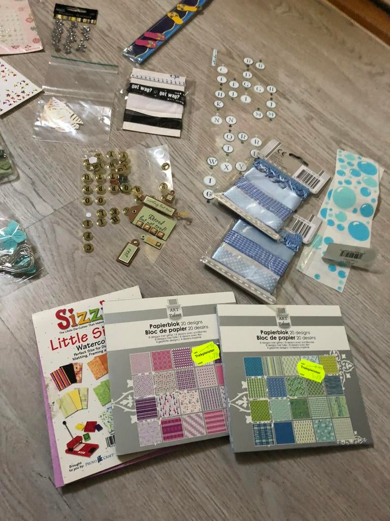 Scrapbooking assecoires, Ophalen of Verzenden, Zo goed als nieuw