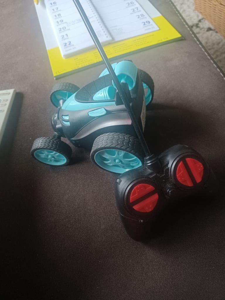 RC Auto met Afstandsbediening, Hobby en Vrije tijd, Modelbouw | Radiografisch | Auto's, Elektro, Gebruikt, Ophalen of Verzenden