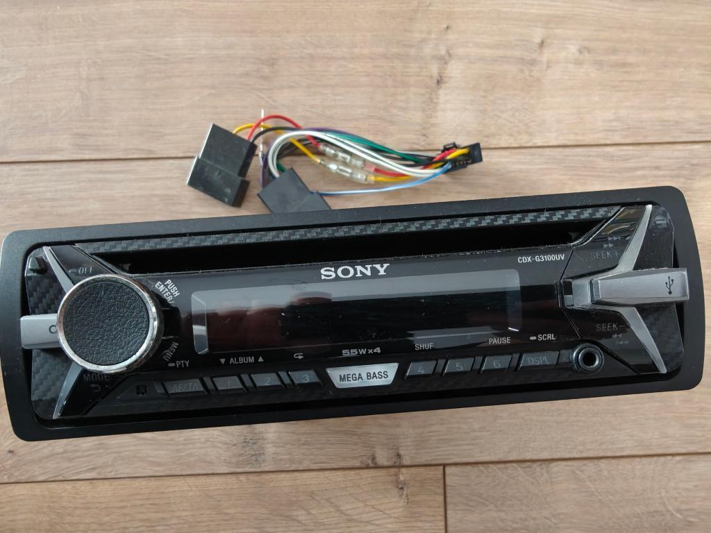 Sony autoradio met 4 speakers, Auto diversen, Autoradio's, Ophalen of Verzenden, Zo goed als nieuw
