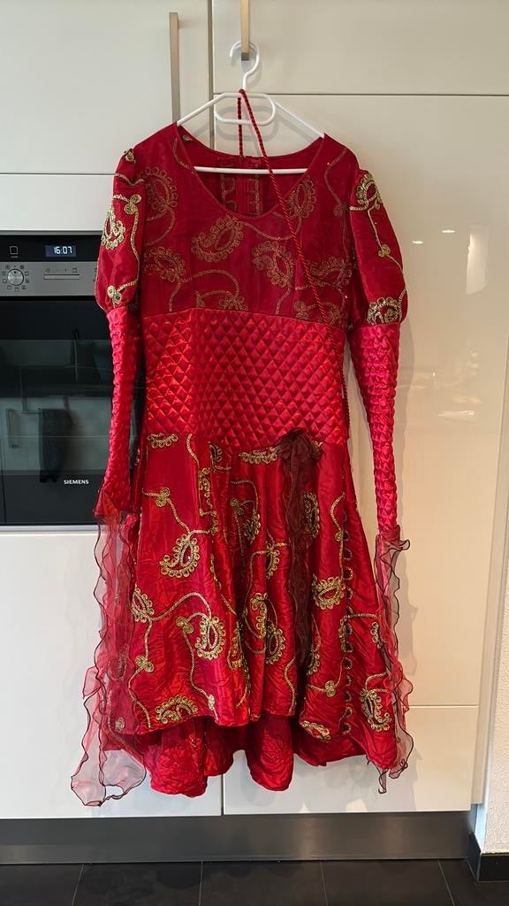 Carnavalsjurk rood/goud maat 40, Maat 38/40 (M), Carnaval, Ophalen of Verzenden, Zo goed als nieuw