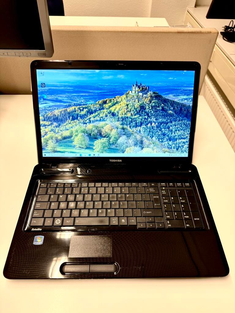 Refurbished TOSHIBA Laptop| AMDAthlon| 6GBRAM |Win11 |256SSD, Computers en Software, Windows Laptops, 256 GB, Met videokaart, 2 tot 3 Ghz