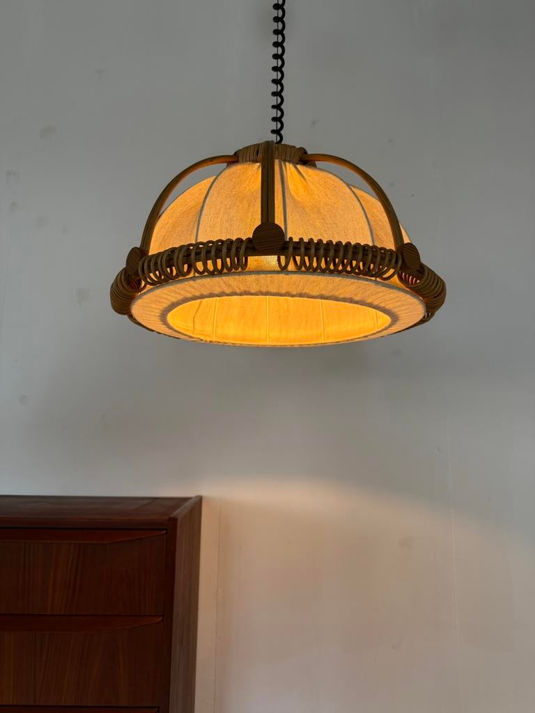 Vintage rotan hanglamp ‘60, Huis en Inrichting, Lampen | Hanglampen, Ophalen of Verzenden, Zo goed als nieuw, 75 cm of meer, Vintage retro buisframe design rotan webbing deens