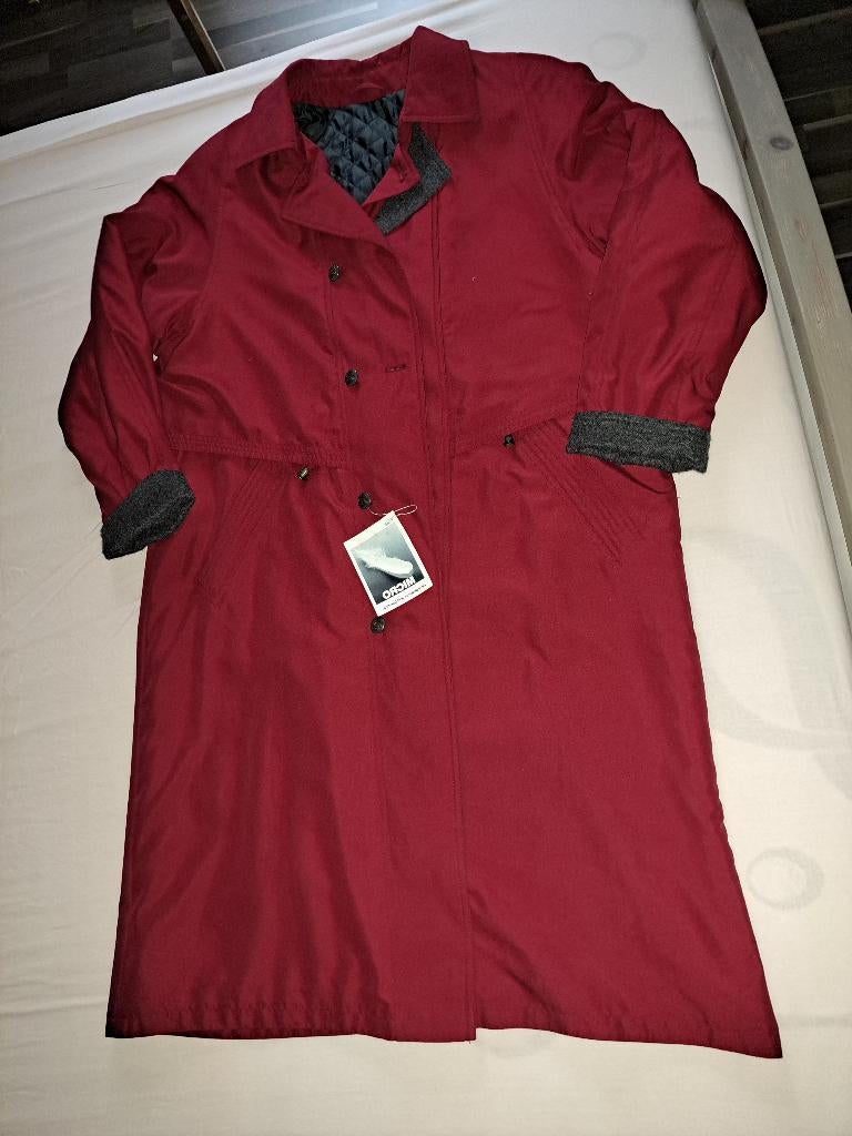 Nieuwe jas, mantel, bordeaux, voering met wol, (ruim) mt 44, Kleding | Dames, Ophalen of Verzenden, Nieuw, Maat 42/44 (L), Overige kleuren