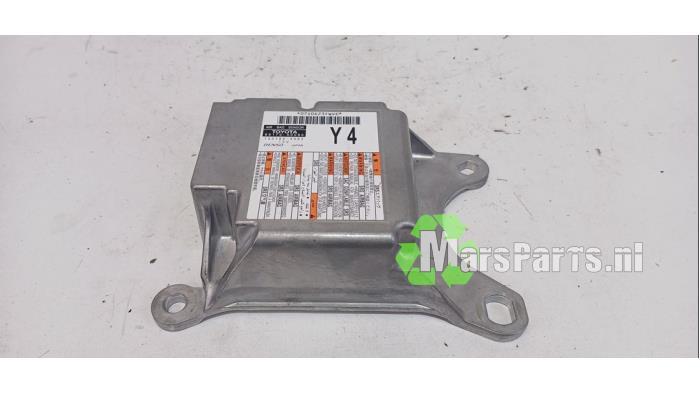 Airbag Module van een Toyota Yaris, Gebruikt, -, -, Ophalen of Verzenden