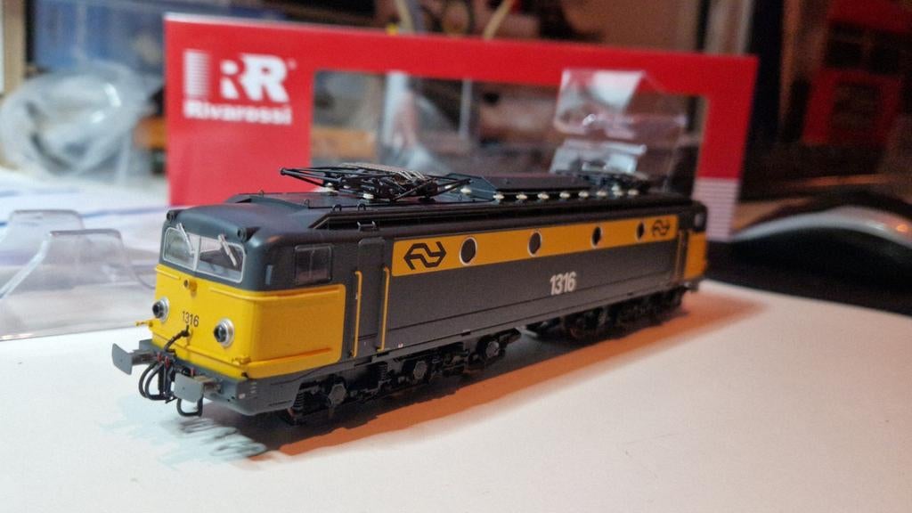 Rivarossi HR2467 NS 1300 1316 AC digitaal, Hobby en Vrije tijd, Modeltreinen | H0, Nieuw, NS, Ophalen, Overige merken