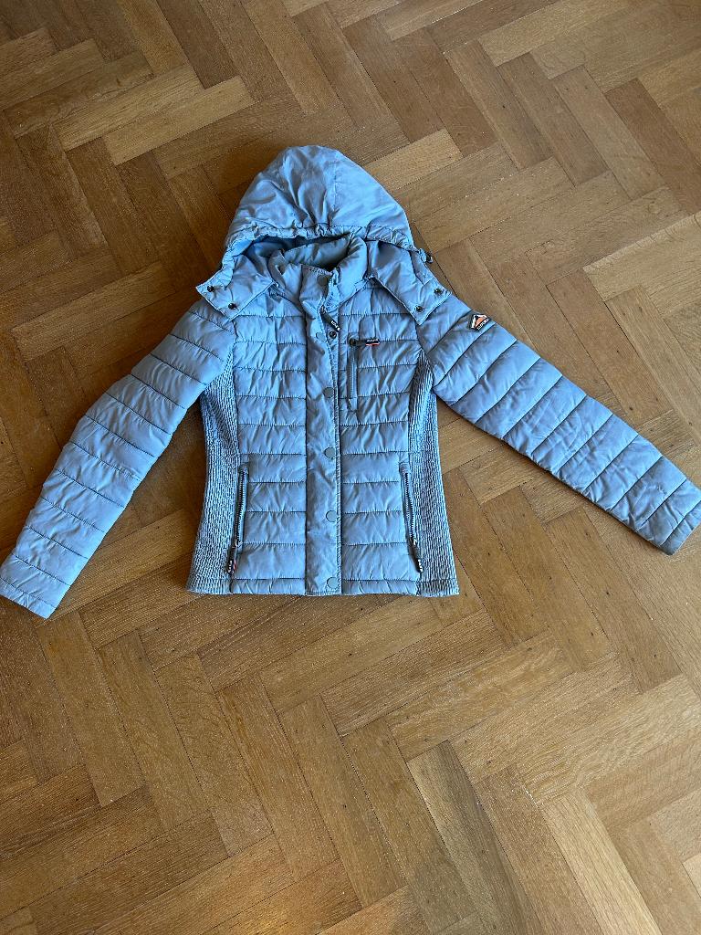 Lichtblauwe ski jas Superdry maat S/M, Ophalen of Verzenden, Zo goed als nieuw, Maat 36 (S), Superdry