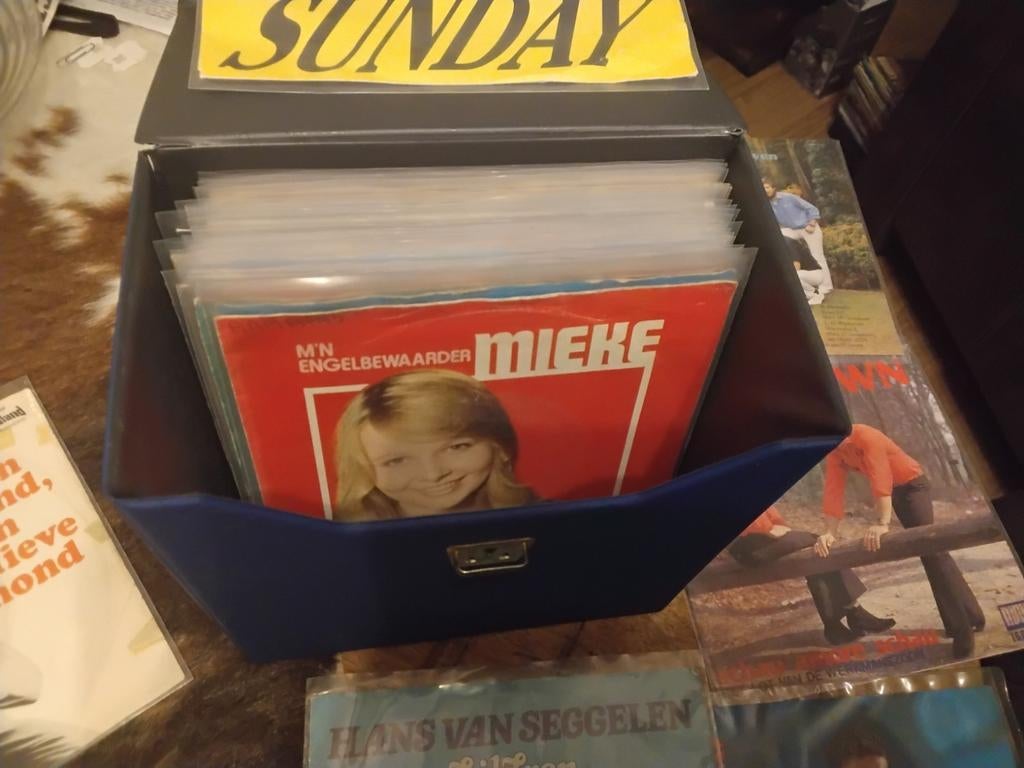 Singles koffertje met 45 piraat mieke engelbewaarder origine, Ophalen of Verzenden, Gebruikt