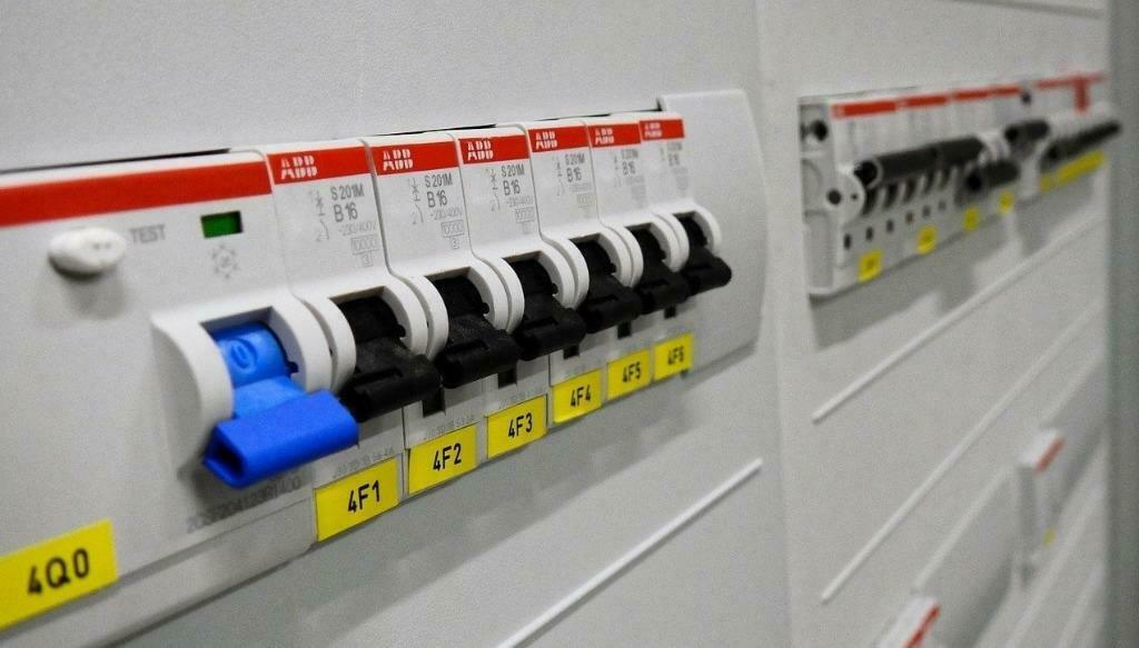 meterkast / groepenkast vervanging, aanpassing, Diensten en Vakmensen, Elektriciens, 24-uursservice