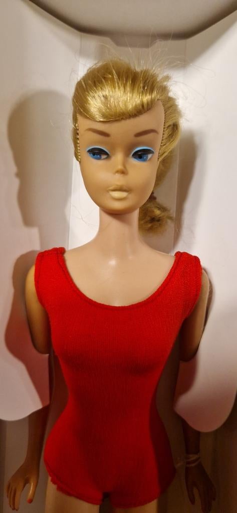 Swirl barbie, Ophalen of Verzenden, Zo goed als nieuw, Pop