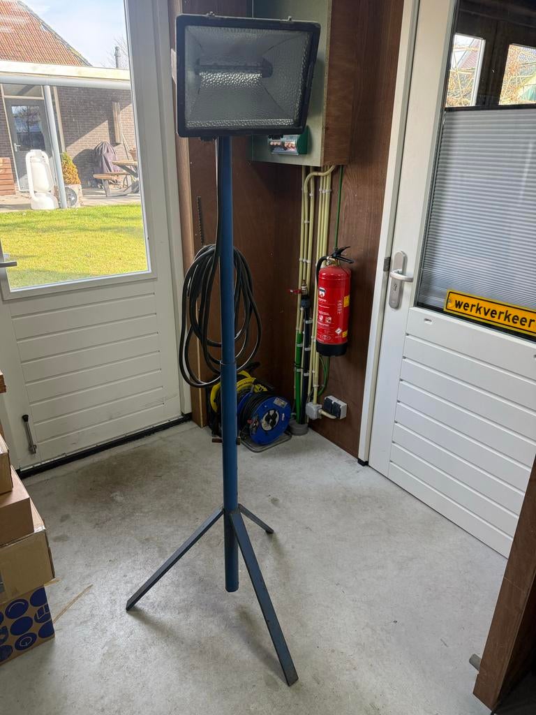Halogeen bouwlamp 1000w met statief, Doe-het-zelf en Verbouw, Bouwverlichting, Ophalen, Gebruikt, Met statief, Lamp met armatuur