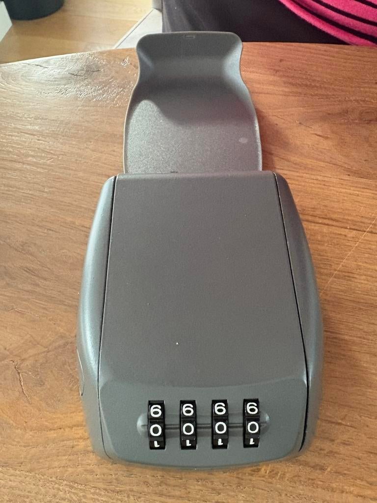 Te koop Masterlock 5415D sleutel kluis, Ophalen of Verzenden, Zo goed als nieuw