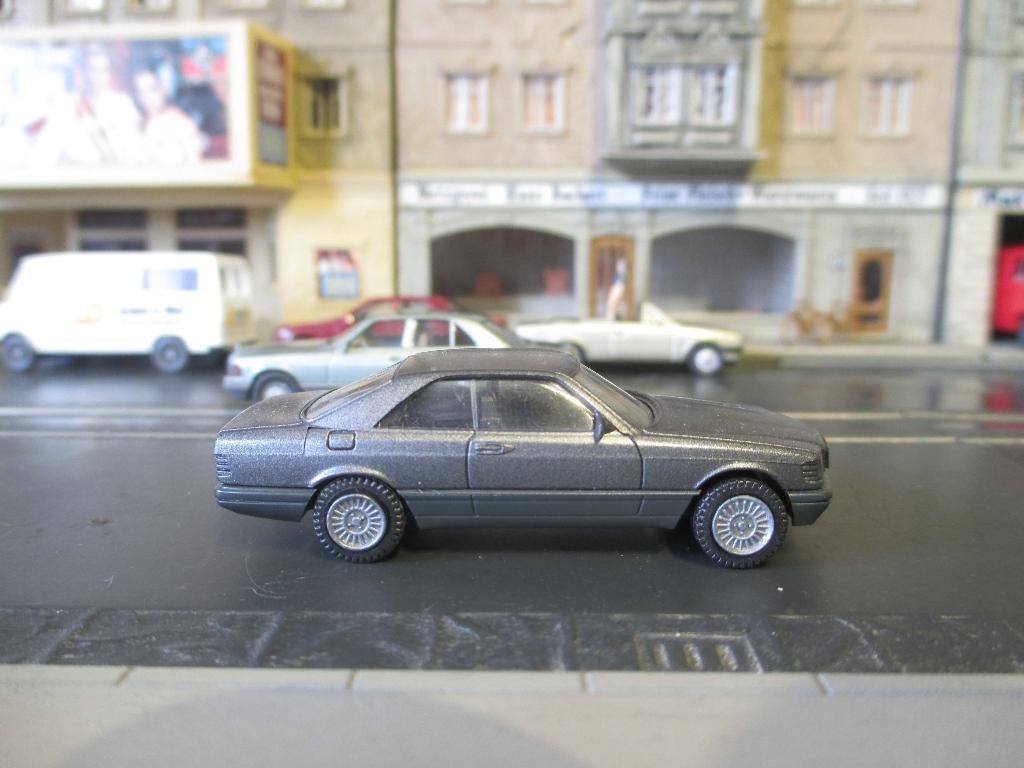 Mercedes Benz C126 500 SEC rookgrijs-metallic met BBS velgen, Ophalen of Verzenden, Zo goed als nieuw, Auto, Herpa