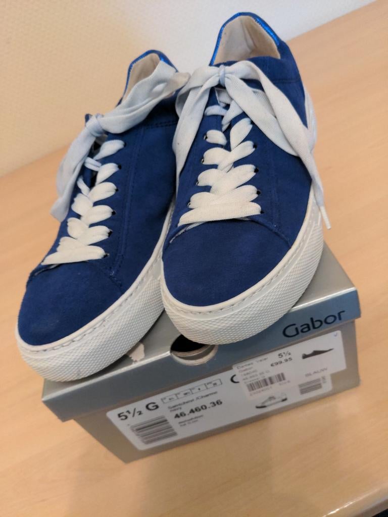 Gabor kobalt suede sneakers maat 5,5, Kleding | Dames, Schoenen, Ophalen of Verzenden, Zo goed als nieuw, Blauw, Sneakers of Gympen