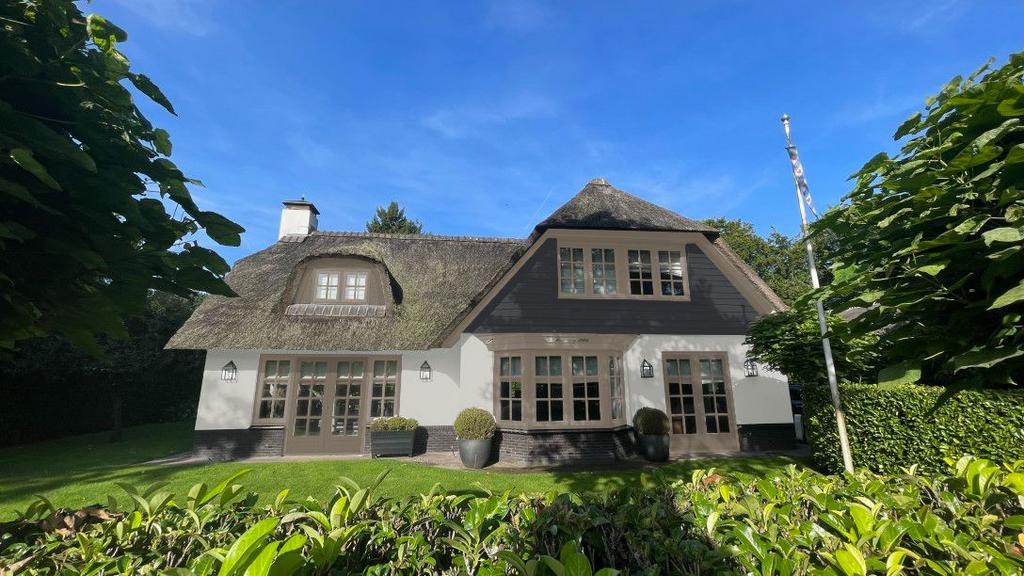 S.R.A.schilderwerken, Diensten en Vakmensen, Schilders en Behangers, Garantie, Behangen
