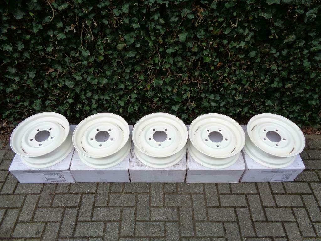 LAND ROVER Defender - Originele stalen CLASSIC velgen NIEUW, Auto-onderdelen, Overige, Velg(en), 16 inch, Nieuw