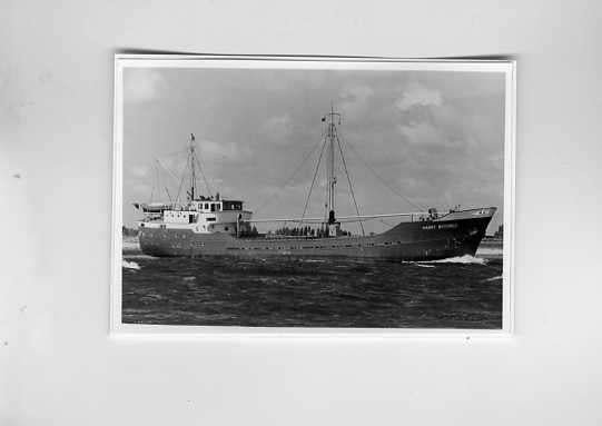 scheepvaart-foto-harry mitchell, Ophalen of Verzenden, Zo goed als nieuw, Motorboot, Boek of Tijdschrift