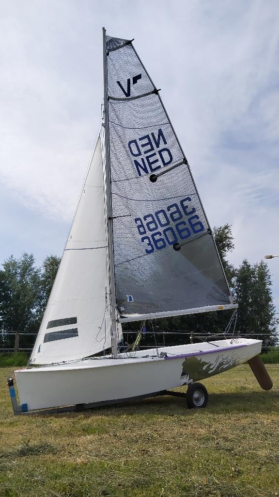 Wedstrijdklare Vaurien zeilboot, Ophalen, Zo goed als nieuw, Overige brandstoffen