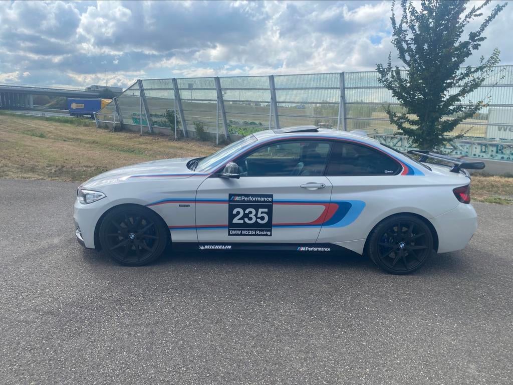 BMW F22 M235i Track Spec Daily 450pk 650Nm, Auto's, Achterwielaandrijving, 74 €/maand, Zwart, 4 stoelen