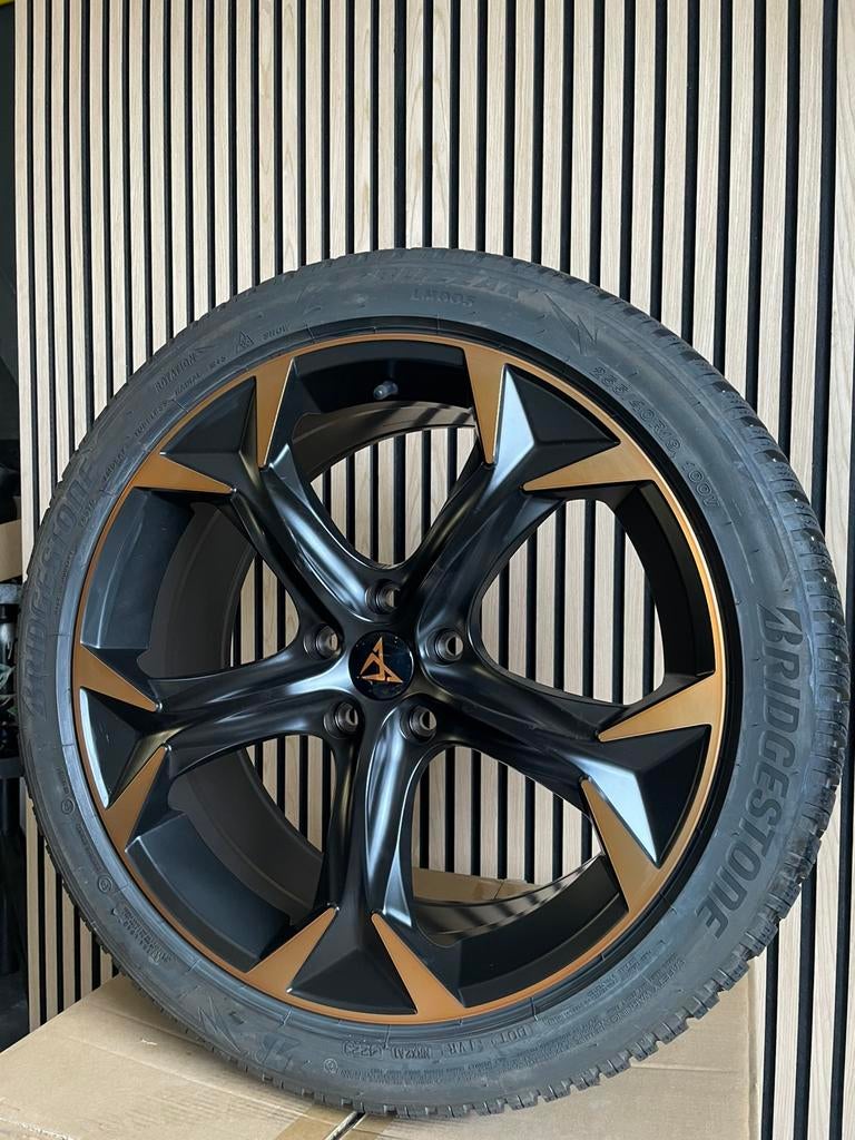 19 inch Cupra Formentor velgen 5x112 + bridgestone, 19 inch, 255 mm, Banden en Velgen, Nieuw
