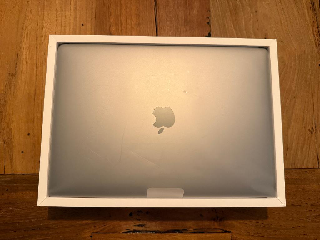 MacBook Pro 2020 i5 | 32GB RAM | 512 GB | 170 laadcycli, Computers en Software, MacBook Pro, 2 tot 3 Ghz, 13 inch, 512 GB
