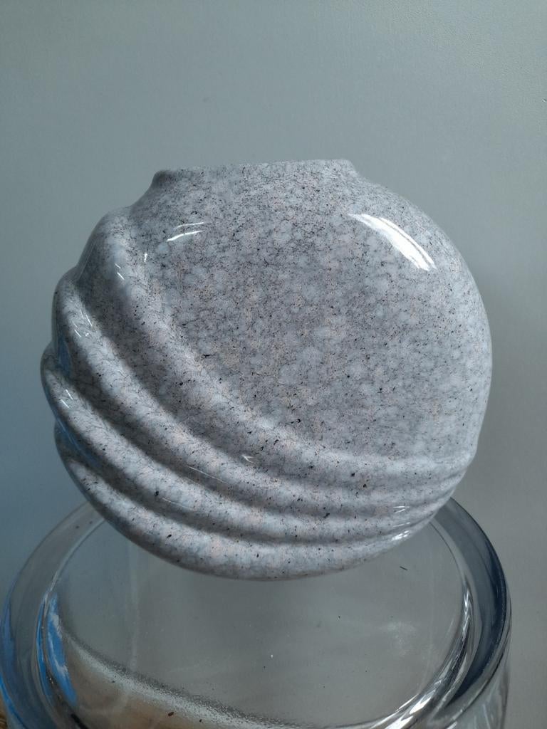 Rond plat retro vaasje blauw, roze, paars gespikkeld, Ophalen of Verzenden