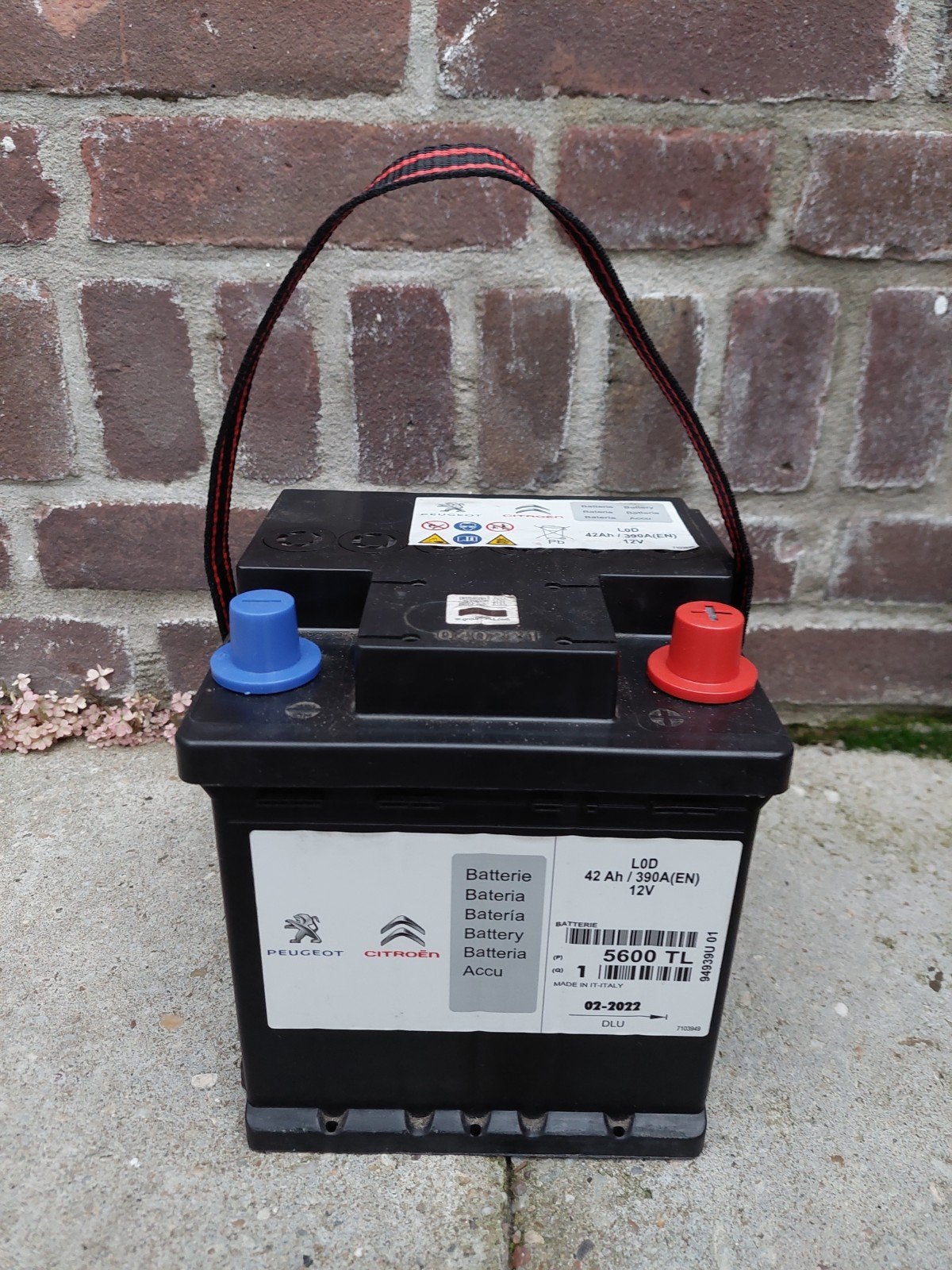 Gebruikte & Compacte accu ! 12 volt / 42 ah / 390 A\ €17,50, Ophalen, Gebruikt, Universele onderdelen