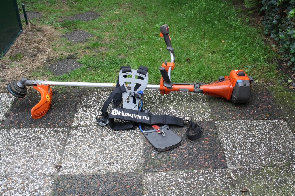 Husqvarna bosmaaier 545 RXT voor 475 euro, Ophalen, Benzine, Gebruikt, 10 tot 30 cm