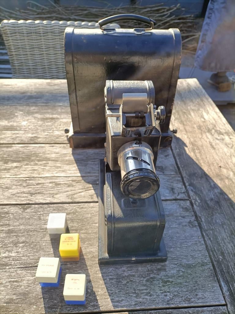 Zeldzame filmstrip Sovjet projector. Vintage diaprojector., Verzamelen, Ophalen, Projector