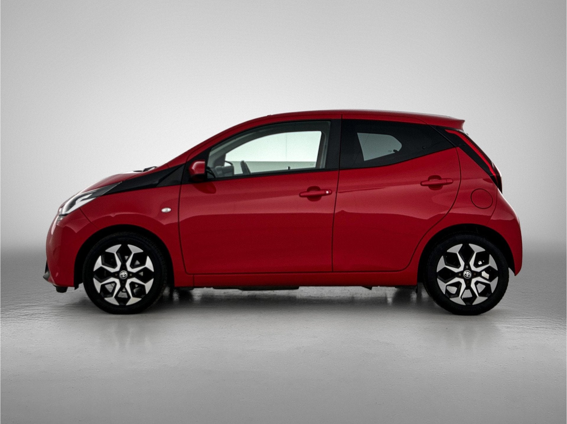 Toyota Aygo 1.0 VVT-i x-joy | Nederlandse Auto | Climate Con, Auto's, Voorwielaandrijving, 12 maanden, Stof, Gebruikt