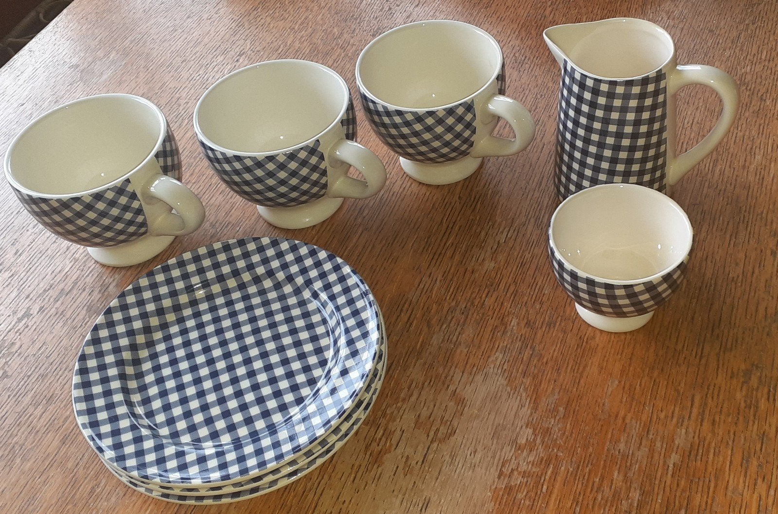 At home marieke servies, Ophalen of Verzenden, Aardewerk, Overige stijlen, Kop(pen) en/of Schotel(s)